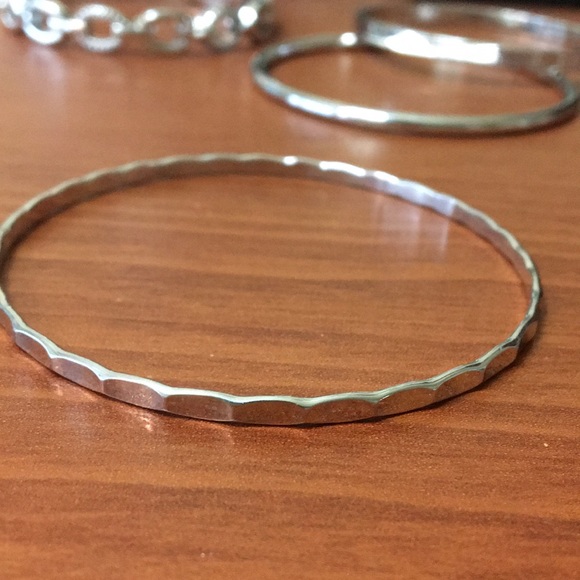Bangle bracelet - Picture 1 of 2